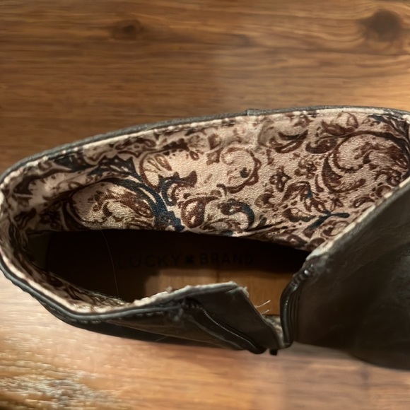 Lucky brand dark brown leather booties - Picture 5 of 5